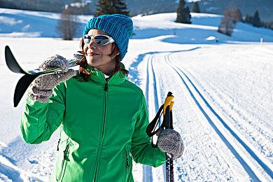 Roguelike牌组构筑游戏《Toads of the Bayou》Steam页面 明年发售